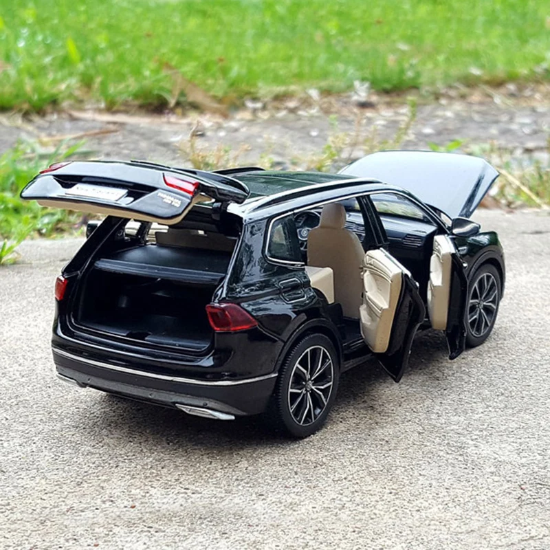 Новая модель автомобиля Tiguan L в масштабе 1:32 литье под давлением имитация звука