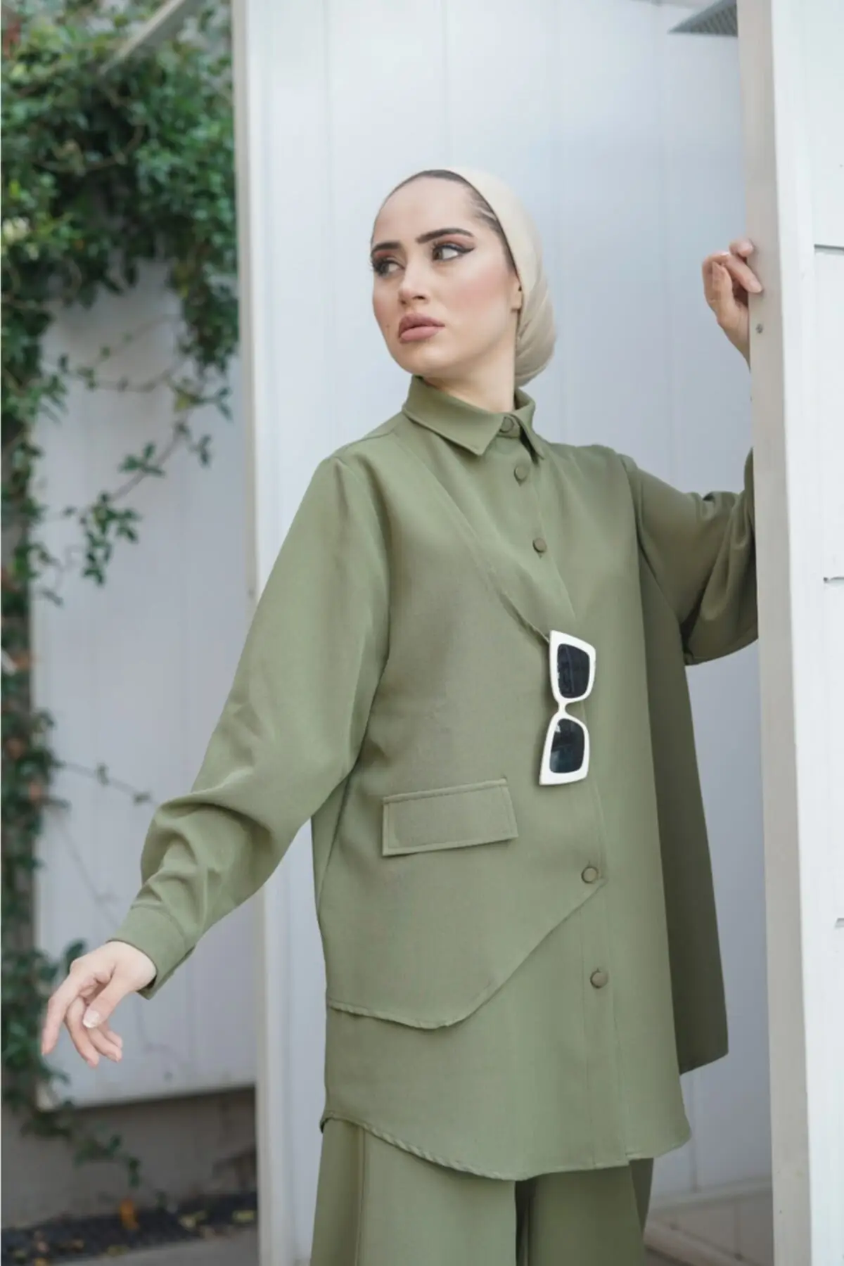 

Зимний золотой двойной длинный однотонный цвета хаки