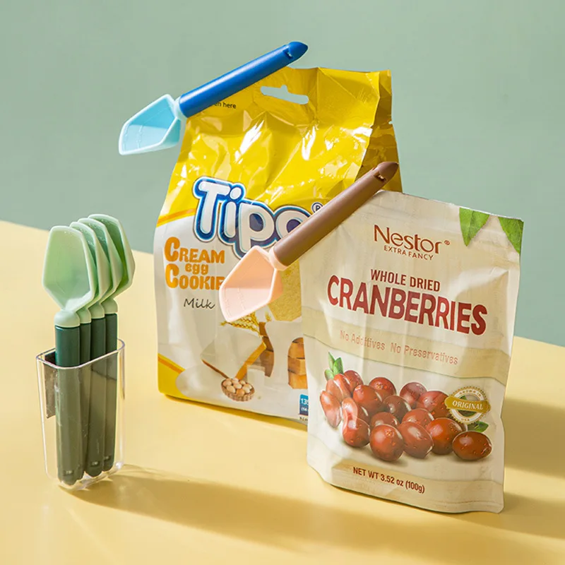 

Measuring Spoon Plastic Clip Sealing Clip Multifunctional Magnetic Suction Refridgerator Magnets Snack Kitchen Sealing Clip