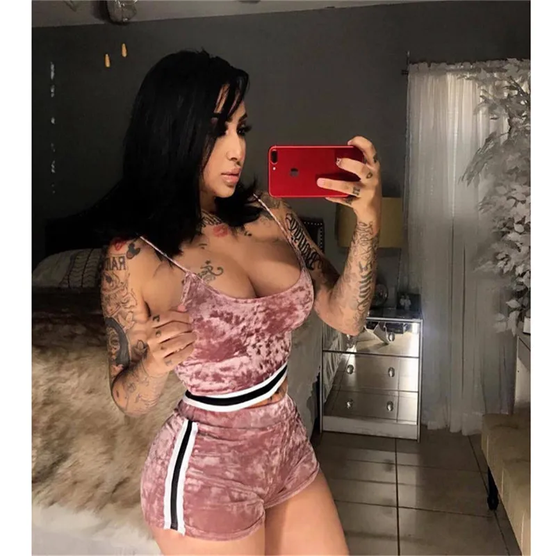 

Women 2 Piece Set Velvet Sleepwear Sexy Spaghetti Strap Shorts Pajamas Suit Ladies Casual Party Set Pullover Elastic Waist Full