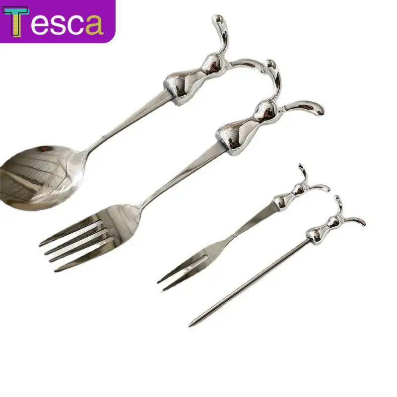 

Powerful Smooth Fork Teeth Dinnerware Mirror Polishing Rabbit Pattern Fruit Fork Prevent Scratches Creative Fork Dessert Scoop