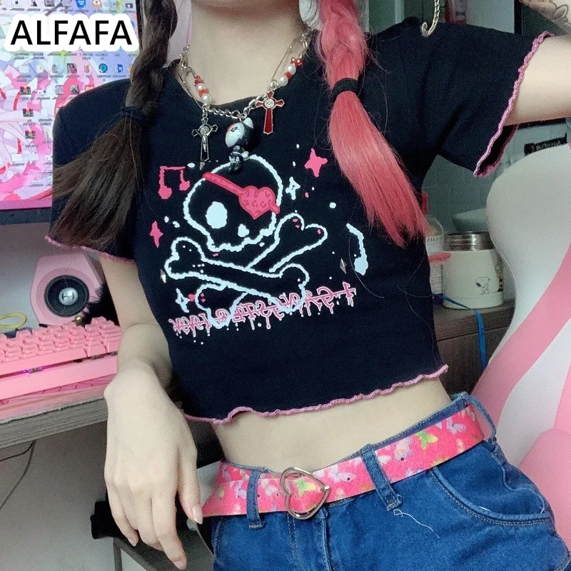 

Emo Top Women's 2023 Summer Harajuku Goth Kawaii Graphic Short Sleeve Crop Top Hiphop Sexy T-shirt Y2k Grunge Egirl Clothing