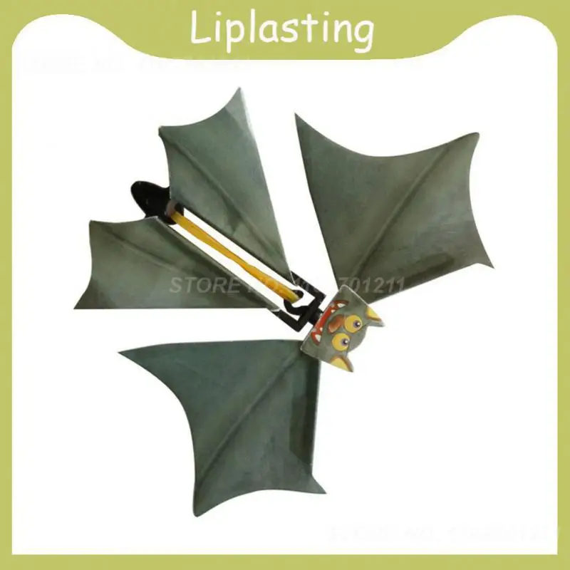 

Random Color Funny Surprise Bat Novelty Flying Bat Toy Halloween Decoration Funny Transformation Fly Butterfly Joke