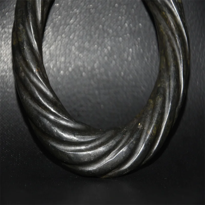 Браслет из метеорита с узором красной горы