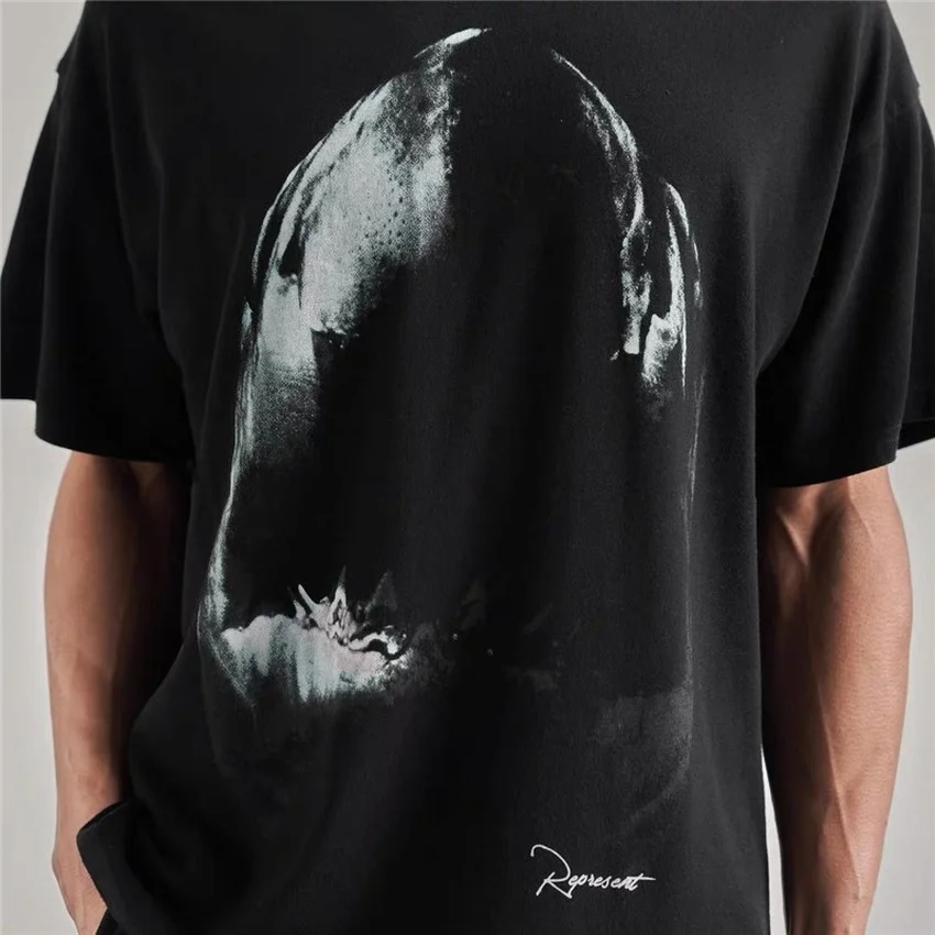 

Футболка с принтом акулы для мужчин и женщин, Топ оверсайз с коротким рукавом, с принтом логотипа «Акула», в винтажном стиле, 1:1