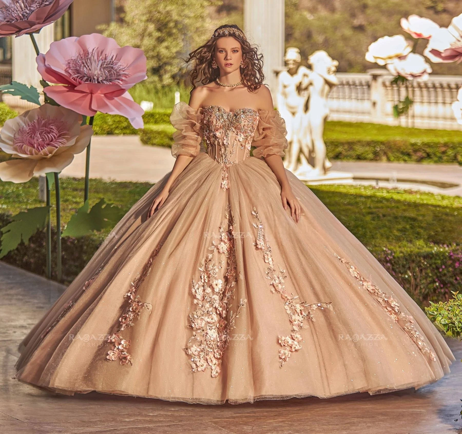 

Champagne Charro Quinceanera Dresses Ball Gown Sweetheart Tulle Appliques Beaded Puffy Mexican Sweet 16 Dresses 15 Anos