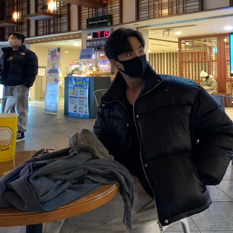 Winter Jacket Men Warm Fashion Black Thickened Jacket Men Streetwear Korean Loose Thick Short Coat Mens Parker Clothes M-2XL