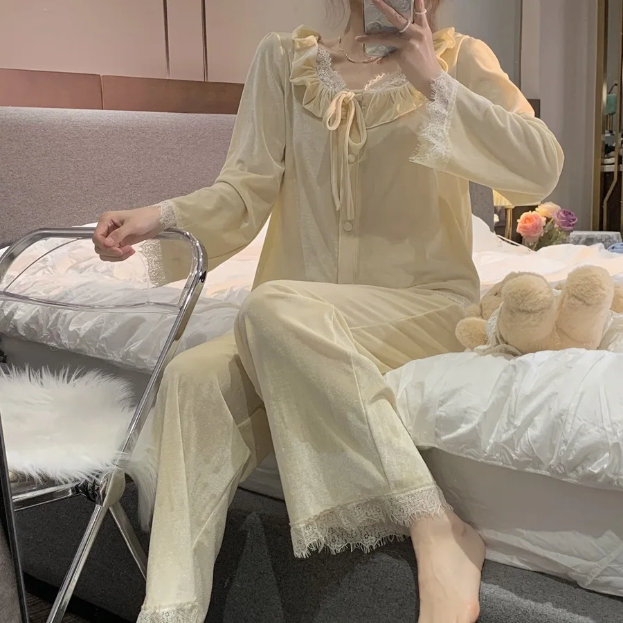 High Quality Spring Autumn Nightwear Set Golden Velvet Long-Sleeved Trousers Two Piece Suit Pajamas For Women Home Clothes