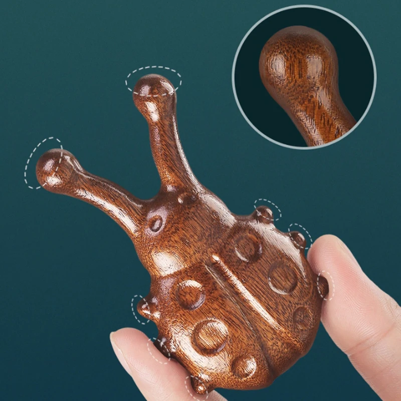 Массажная расческа в форме жука из сандалового дерева с картой Acupoint утолщенная