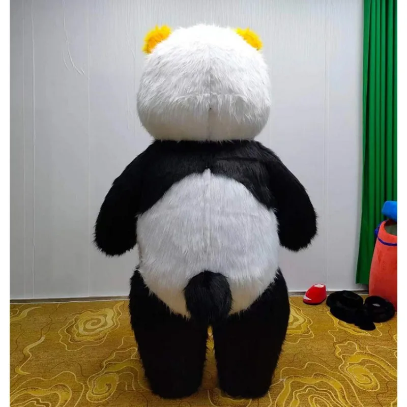 Рисунок 3 - Надувная и милая гигантская панда