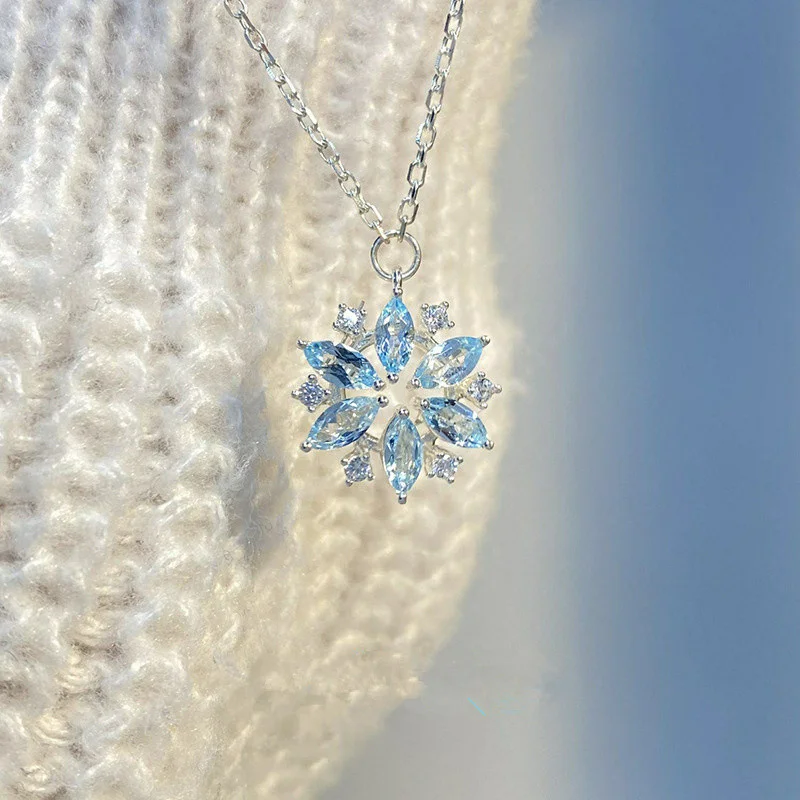 

High-end Crystal Snowflake Pendant Necklace For Women Jewelry Fashion Princess 925 Sterling Silver Clavicle Necklace Girlfriend
