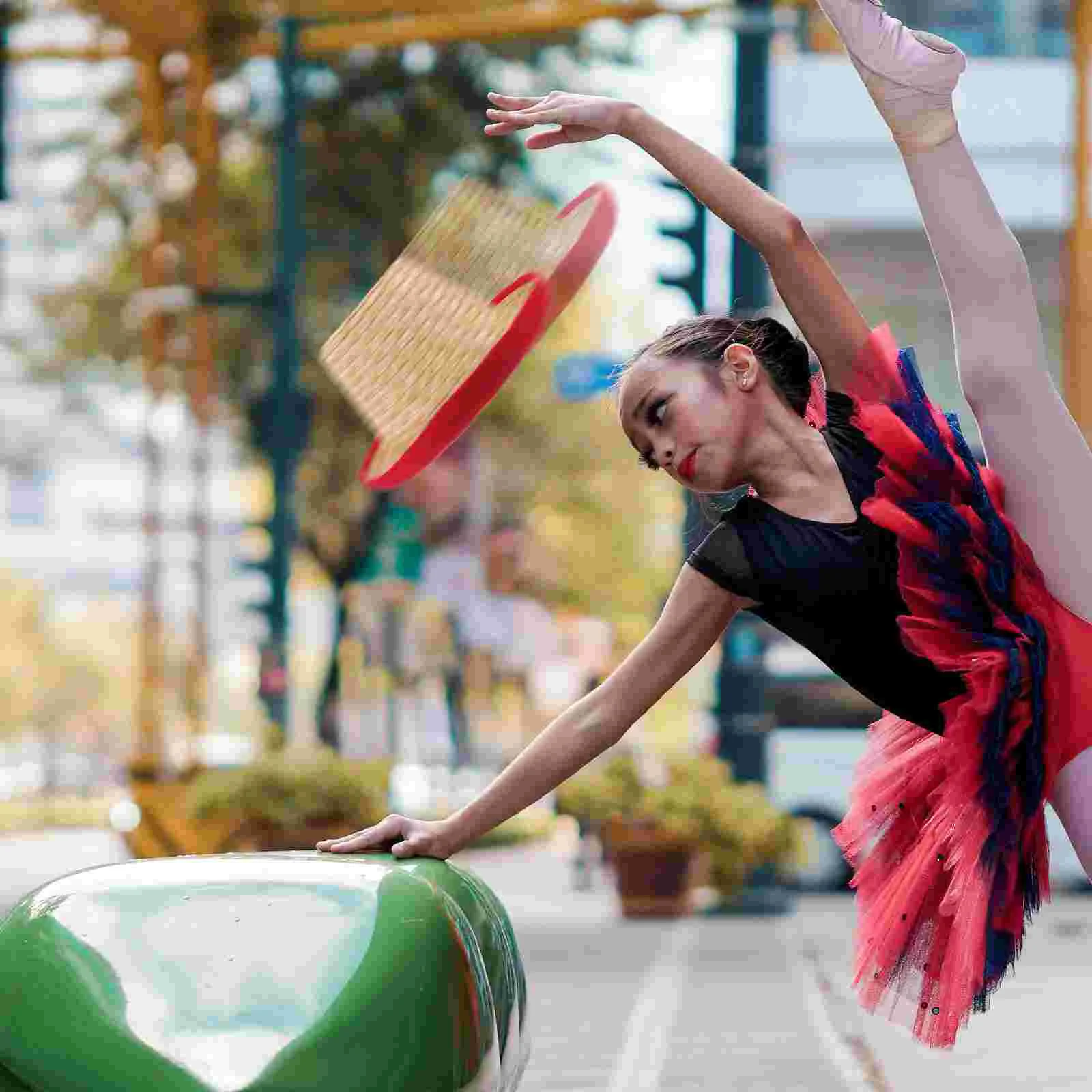 Рисунок 4 - Соломенная шляпа для акробатических представлений