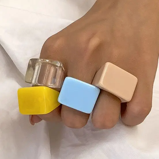 

Fashion Transparent Acrylic Ring for Women Green Fashion Simple Colored Geometric Square Wide Rim Resin Rings