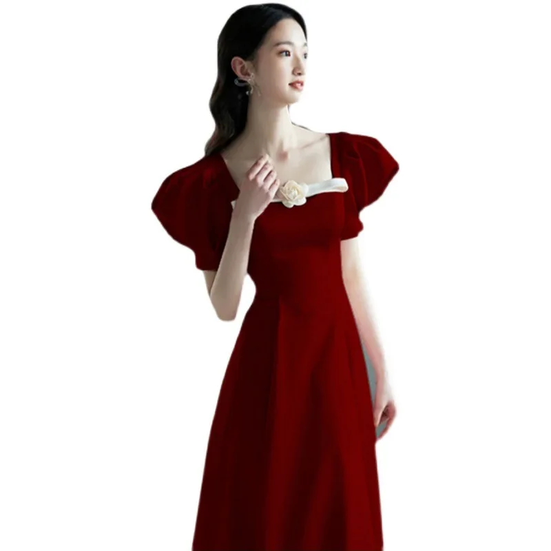 Женское свадебное платье с квадратным вырезом бордовое длинное для выпускного