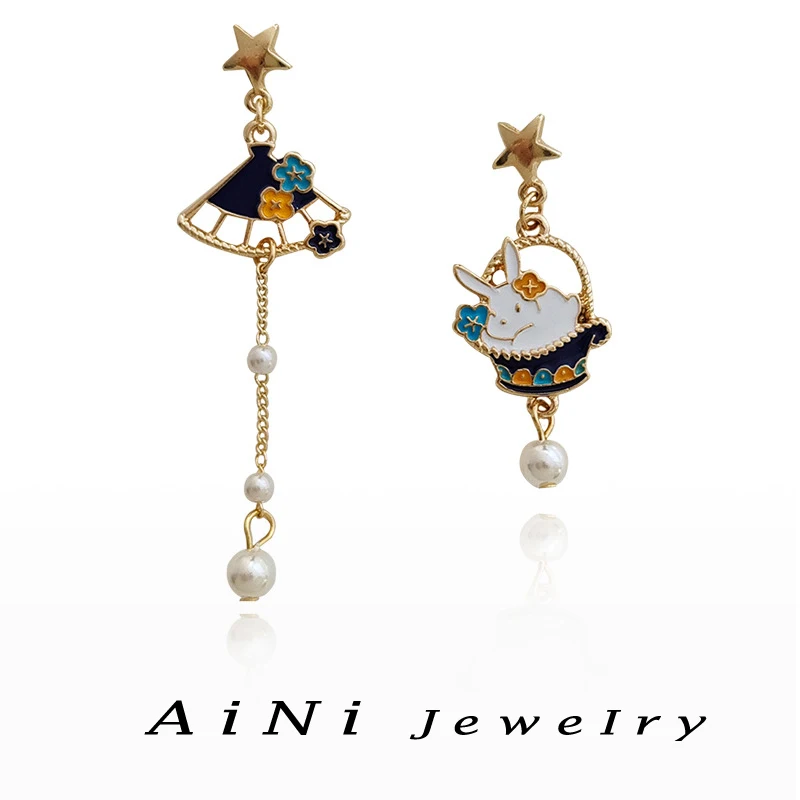 

Lovely Style Asymmetircal Dangle Earrings 925 Silver Needle Hot Sale Trendy Jewelry Flower Little Rabbit Earrings For Women Girl