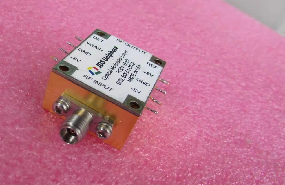 JDSU H301 H301-1210 75 кГц-10 ГГц 26 дБ RF микроволновый средний усилитель мощности