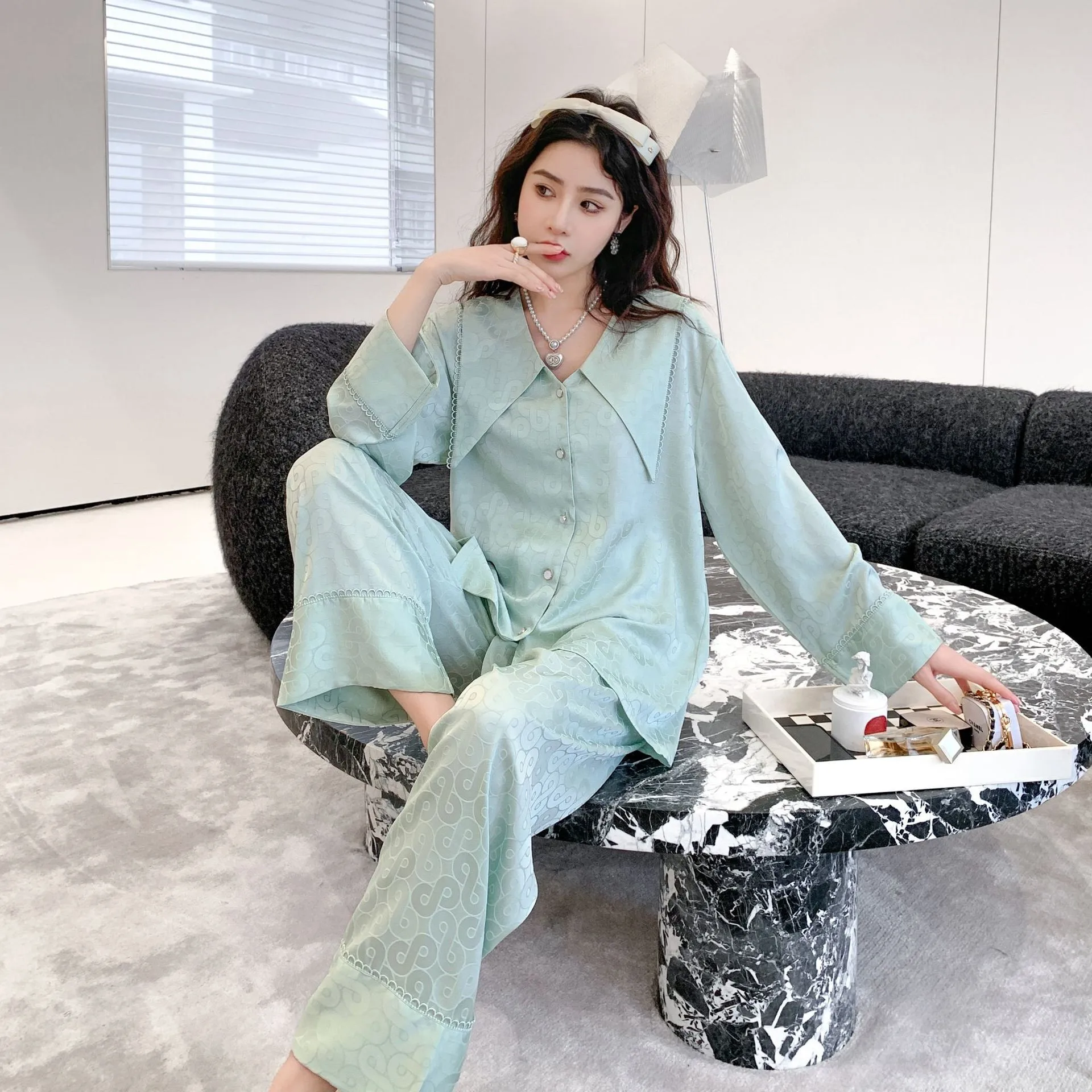 

Пижама женская атласная с коротким рукавом, свободный ночной комплект, Повседневная Домашняя одежда, комплект из 2 предметов, 2023