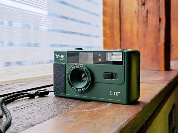 

For German VIBE 501F Camera Reusable Non-Disposable Retro Film Camera 135 Film Fool With Flash Black/Red/Champagne Silver/Pink