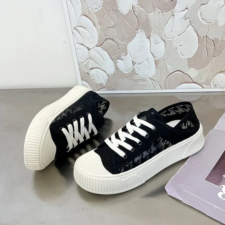 

Новинка, холщовая спортивная обувь для скейтборда, женская обувь, балетные туфли, летняя тонкая белая женская обувь с двойным проникновение...