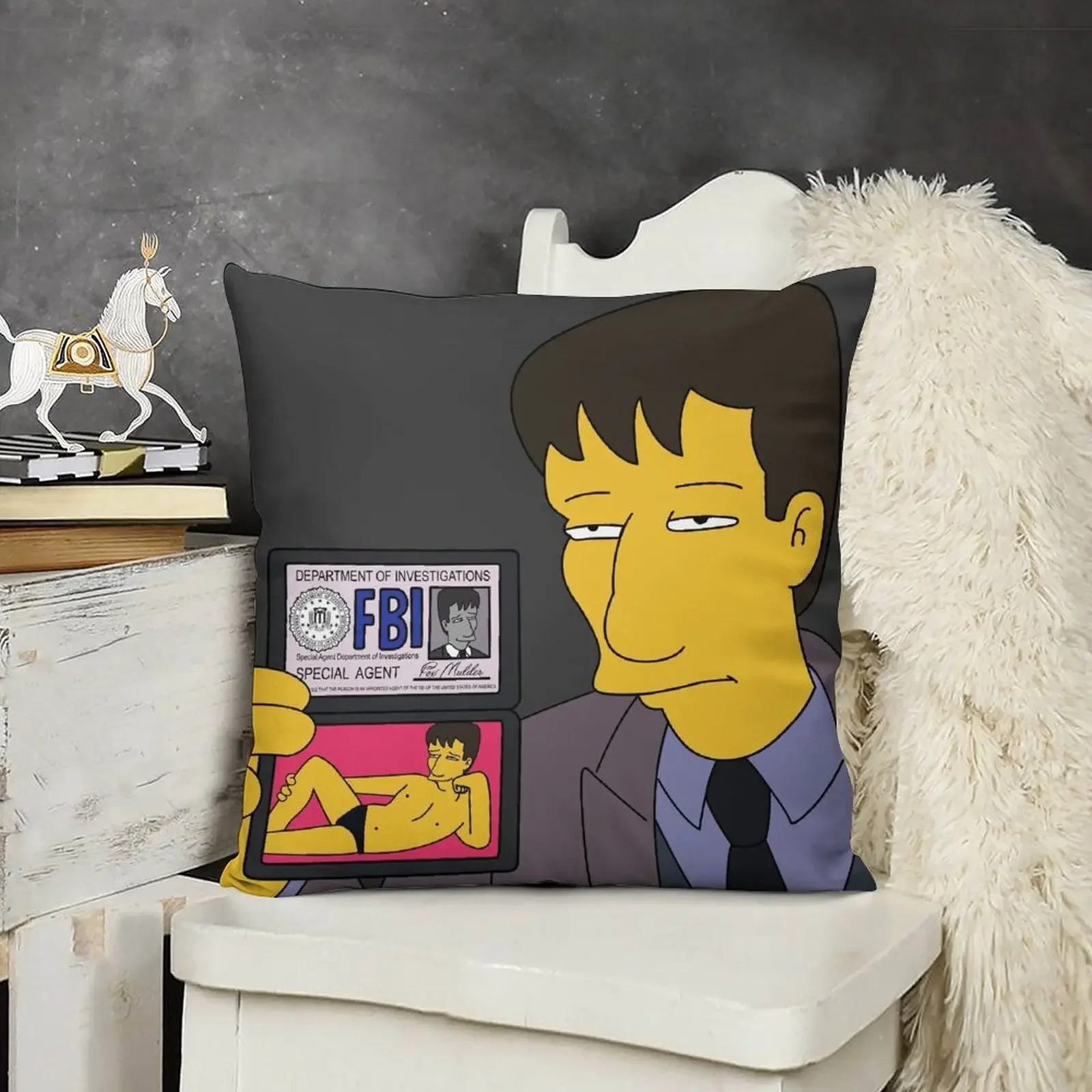 Декоративная подушка Agent Mulder FBI декоративные подушки в стиле аниме диванные