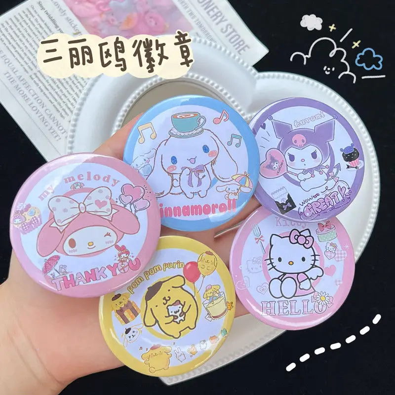 

Брошь Kuromi Sanrio Pin Melody Cinnamoroll Hello Kitty Kawali кукла игрушки аксессуары 5 см значок детский подарок для детей