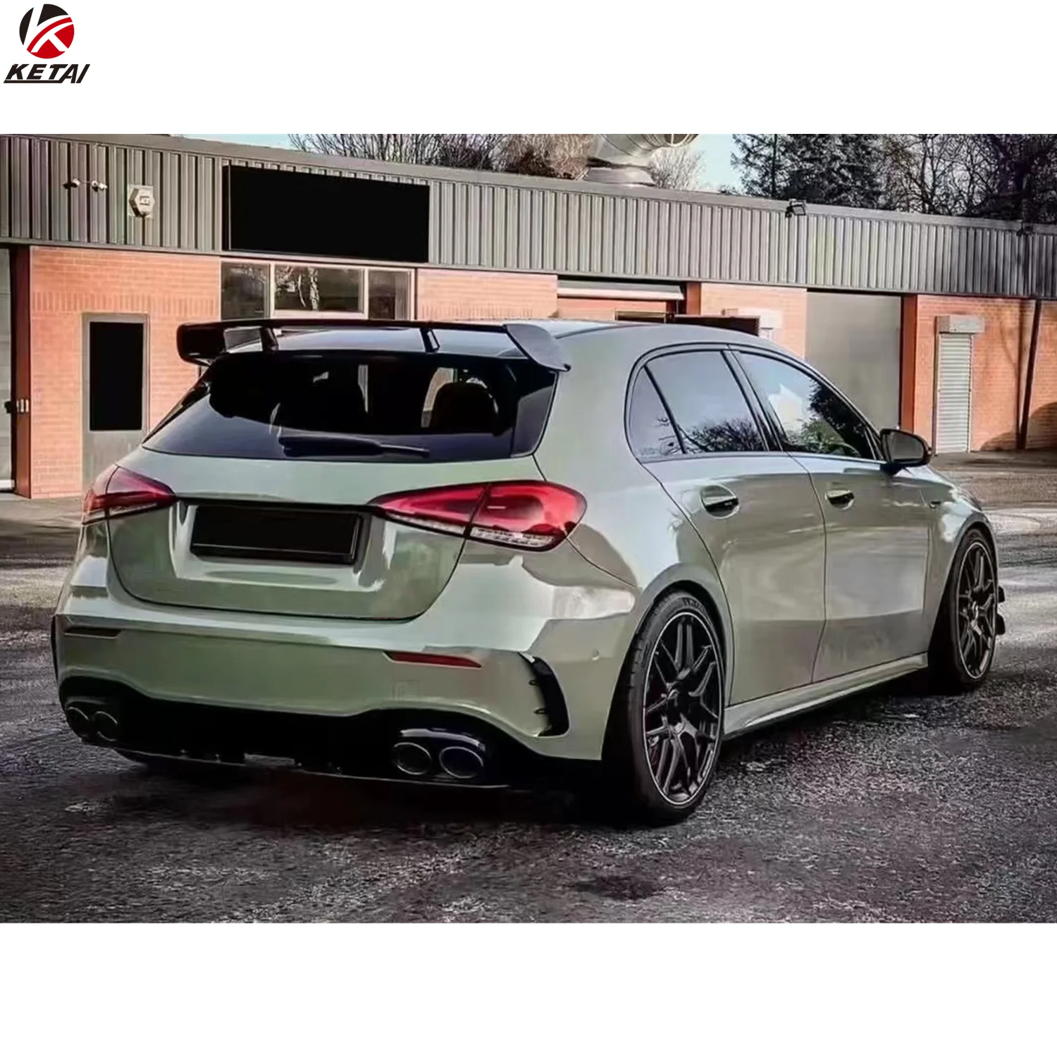A45 AMG стиль глянцевый черный автозапчасти спойлер на заднее крыло с красной