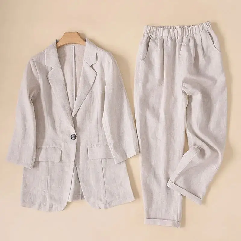 Женские костюмы с воротником-стойкой Однотонные кардиганы на пуговицах три