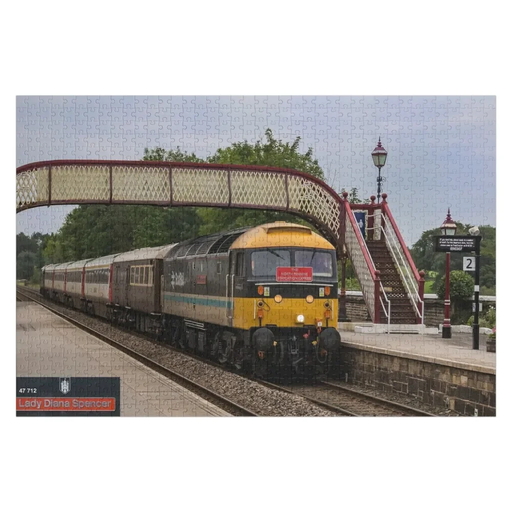 Поезд локомотива 47712 пазл на заказ с моторами