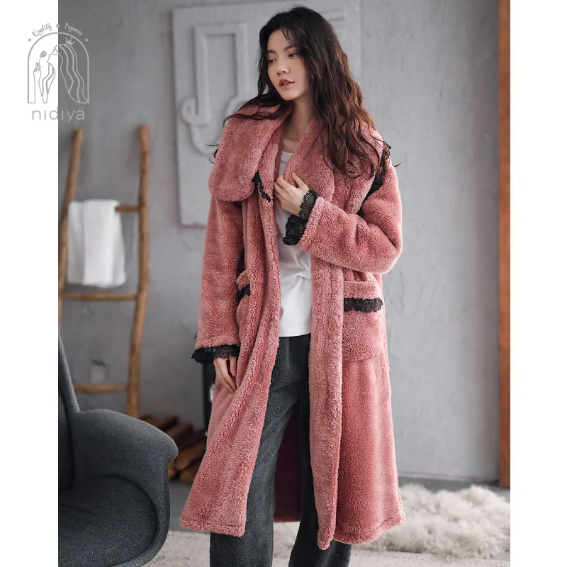 Korean Style Women Pajamas Nightgown Women Winter Long-Sleeved Coral Velvet Quilted Warmth Thickening Loungewear Robe