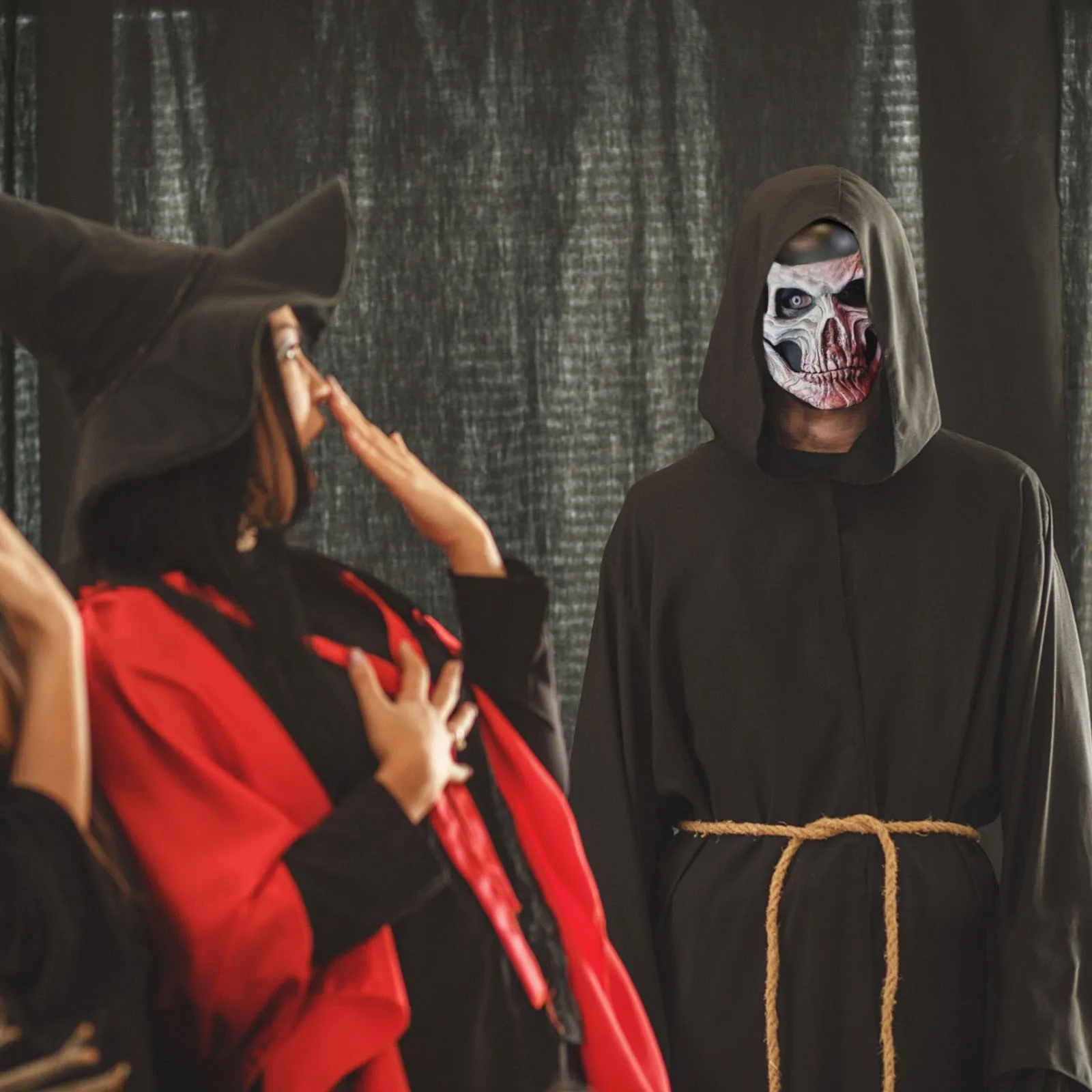 Страшная маска на Хэллоуин подвижная всю голову с челюстью шлем черепом 2024 для