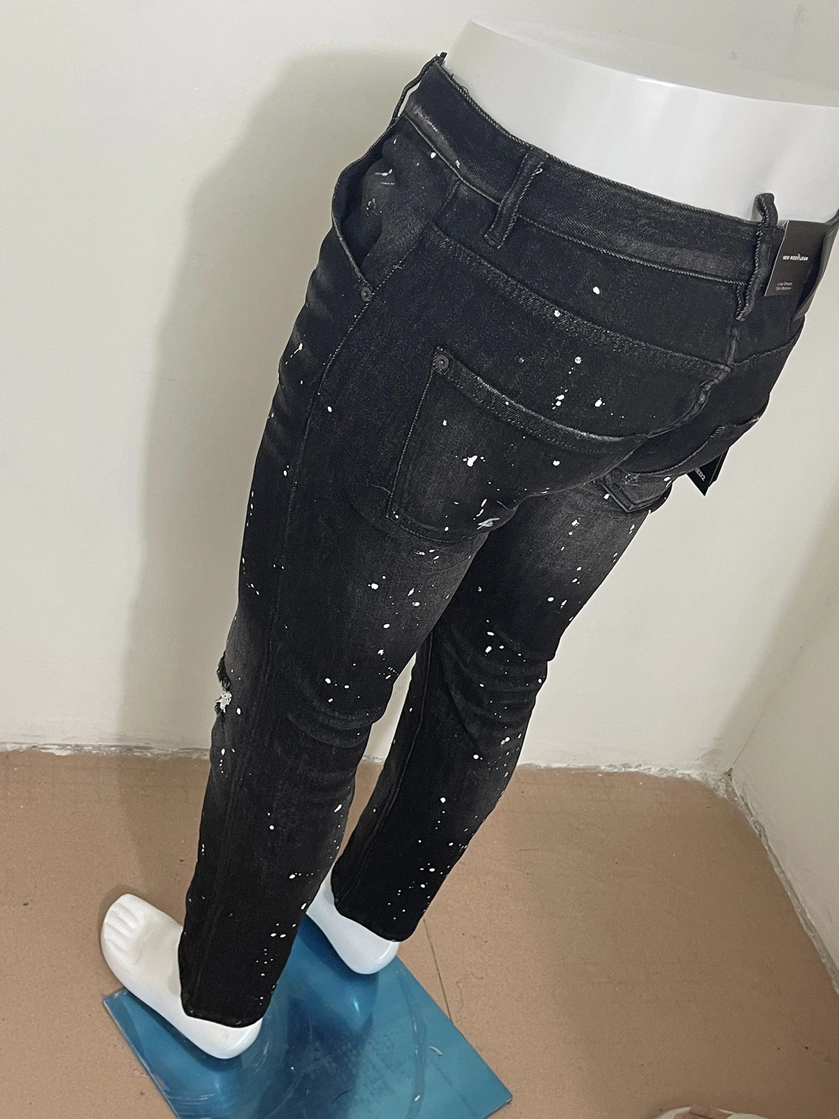 Spring/Summer 2023 new style D2 jeans men wash worn holes patch paint slim slim bounce small black jeans man
