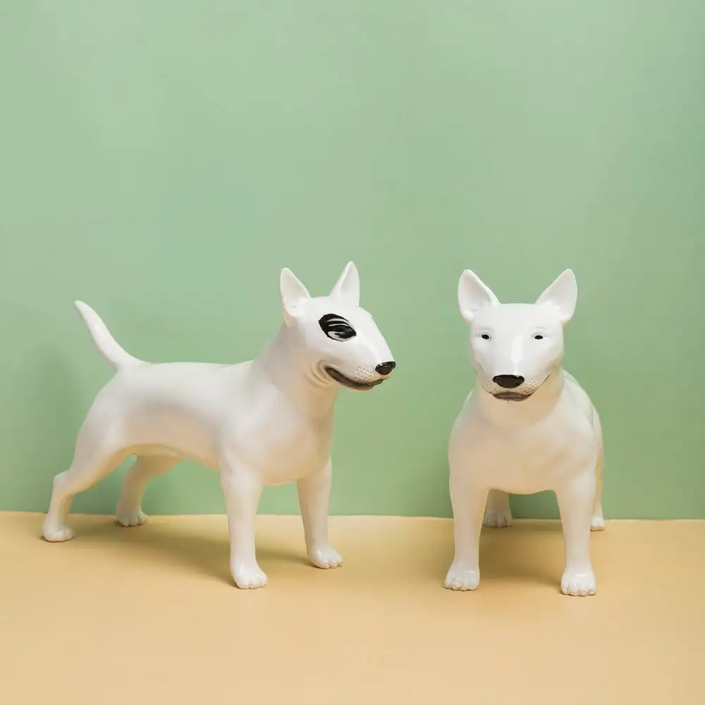 

Realistic Bull terrier Entrance Color Painted Simple Creative Room Entrance Wine Cabinet Office Decorations Resin Crafts