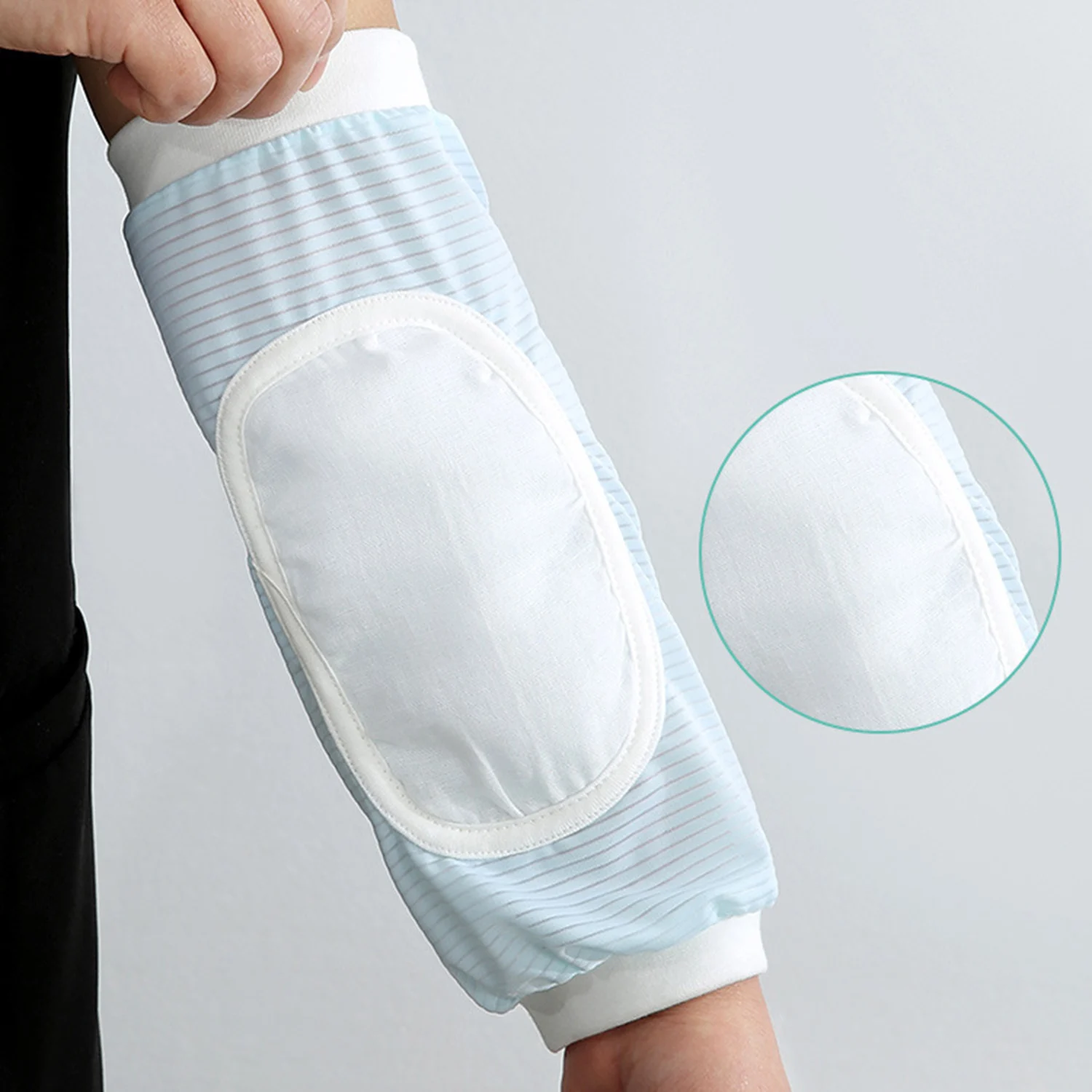 

Holding Baby Arm Cover Breastfeeding Pillow Ice Sleeve Arm Pad for Newborn Babies Feeding Sleeve Sunscreen Sleeve