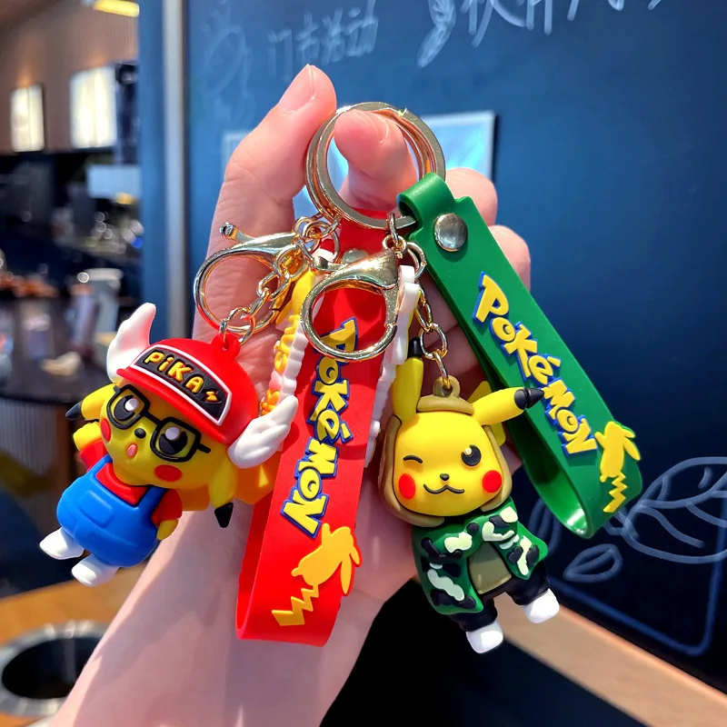 Cartoon camouflage Pikachu key chain cute car key chain ring couple bag pendant creative small gift luxury