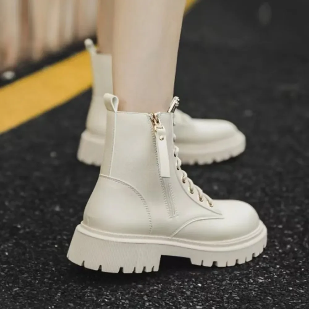 Женские ботильоны в стиле панк обувь белые байкерские ботинки короткая для