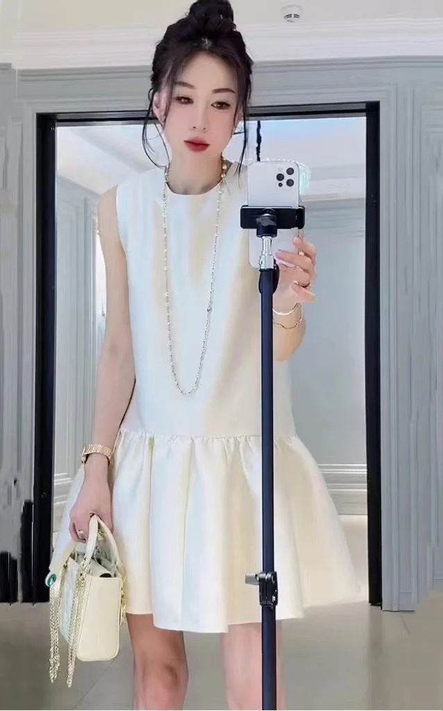 

Женская одежда весна-лето 2023, Модное Новое платье без рукавов 0621