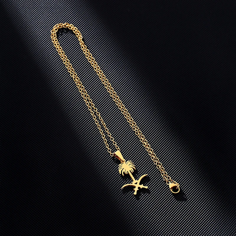 Ожерелье с подвеской в виде символа национального герба Саудовской Аравии замок