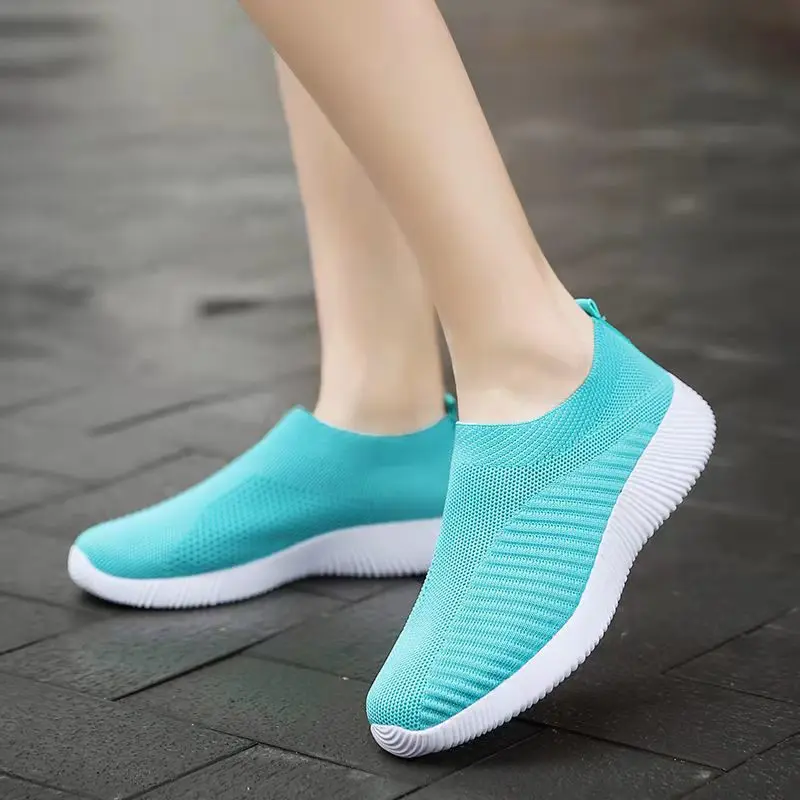 

BLWBYL 2022 new women's high top socks shoes flying woven comfortable soft sole shoes foreign trade supply