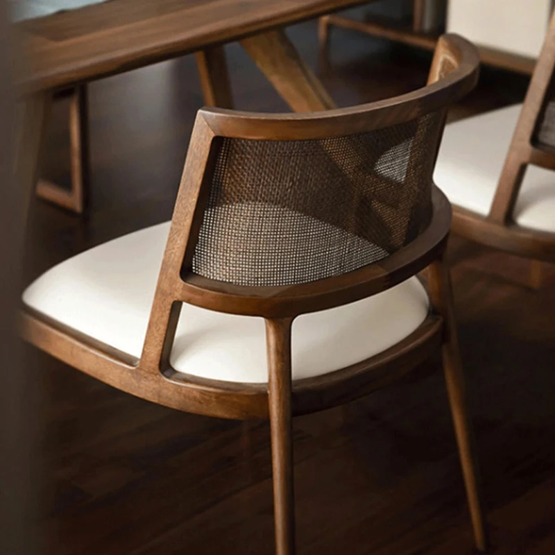 Обеденные стулья из массива дерева в итальянском стиле для спальни обеденные