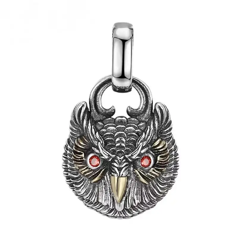 

Men and Women Retro Creative Red-Eyed Owl Pendant Necklace Caring for Animals Jewelry Gift
