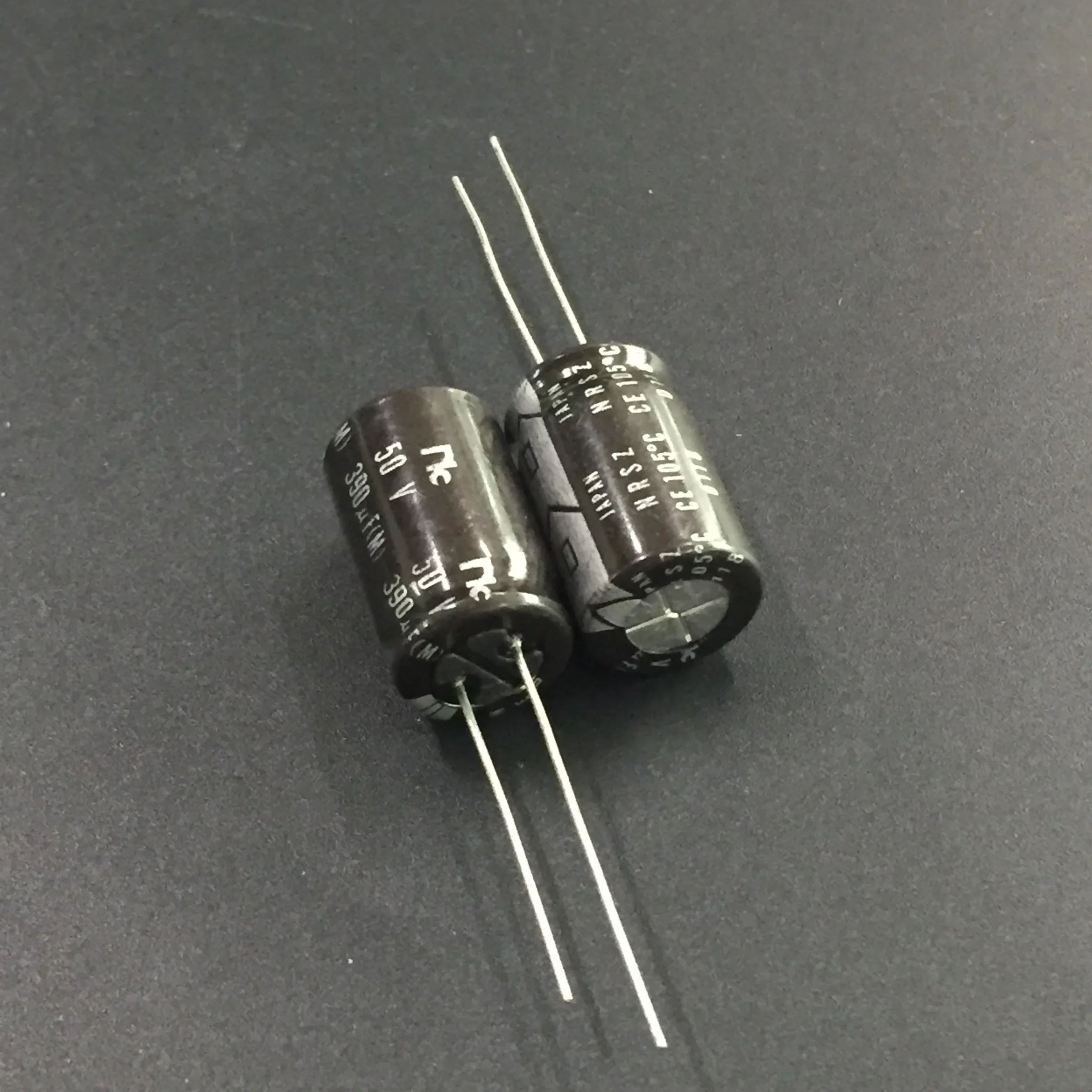 

5pcs/50pcs 390uF 50V Japan NIC NRSZ Series 12.5x20mm Very Low Impedance 50V390uF Aluminum Electrolytic capacitor