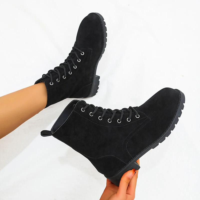 

Женские ажурные короткие ботинки из искусственной кожи, с пряжкой и круглым носком, на толстом каблуке, Дамская праздвечерние чная обувь