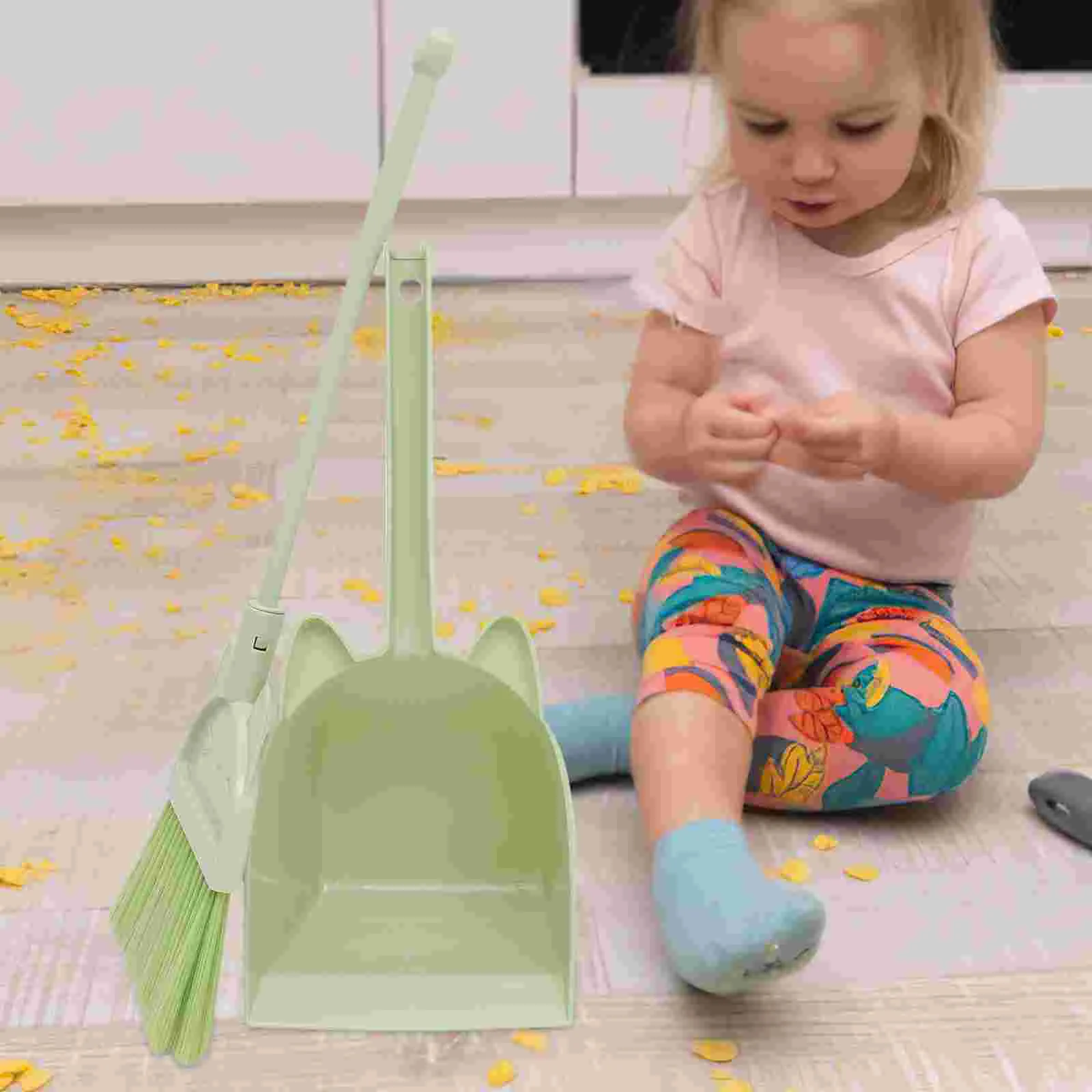 

1 Set of Mini Housekeeping Cleaning Tool for Children Mop Broom and Dustpan