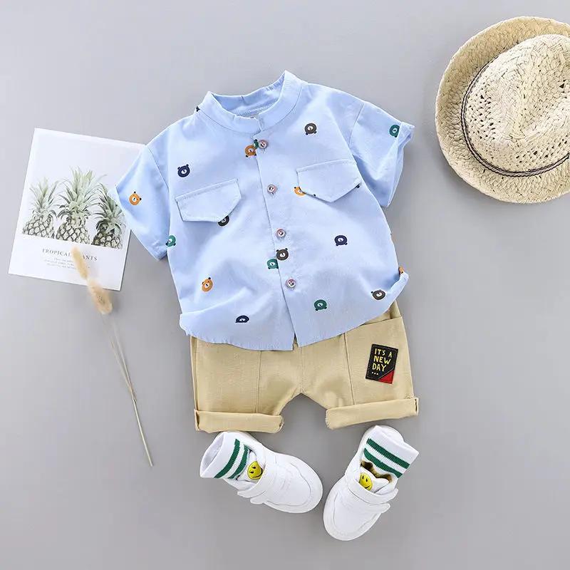 

Повседневная детская одежда из 100% хлопка, комплект детской одежды с принтом короны, рубашка + шорты, одежда для маленьких мальчиков, комплек...