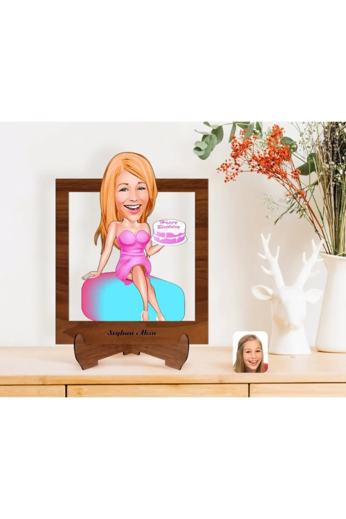 

Personalized Female miniature Wooden Stand 3d Trinket-19