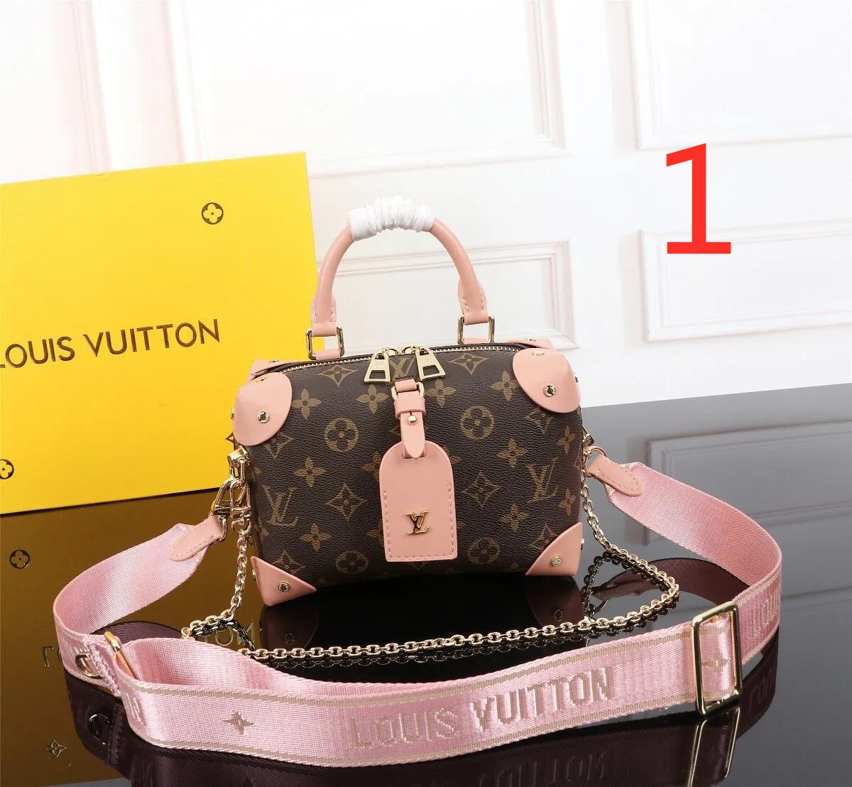 

Модная женская сумка