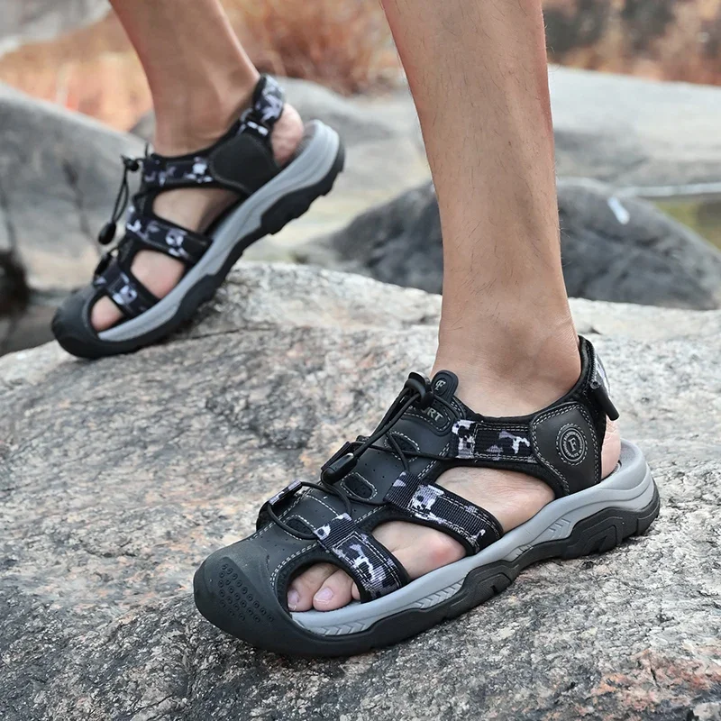 Мужские кожаные пляжные сандалии Baotou черные повседневные с глубокой подошвой