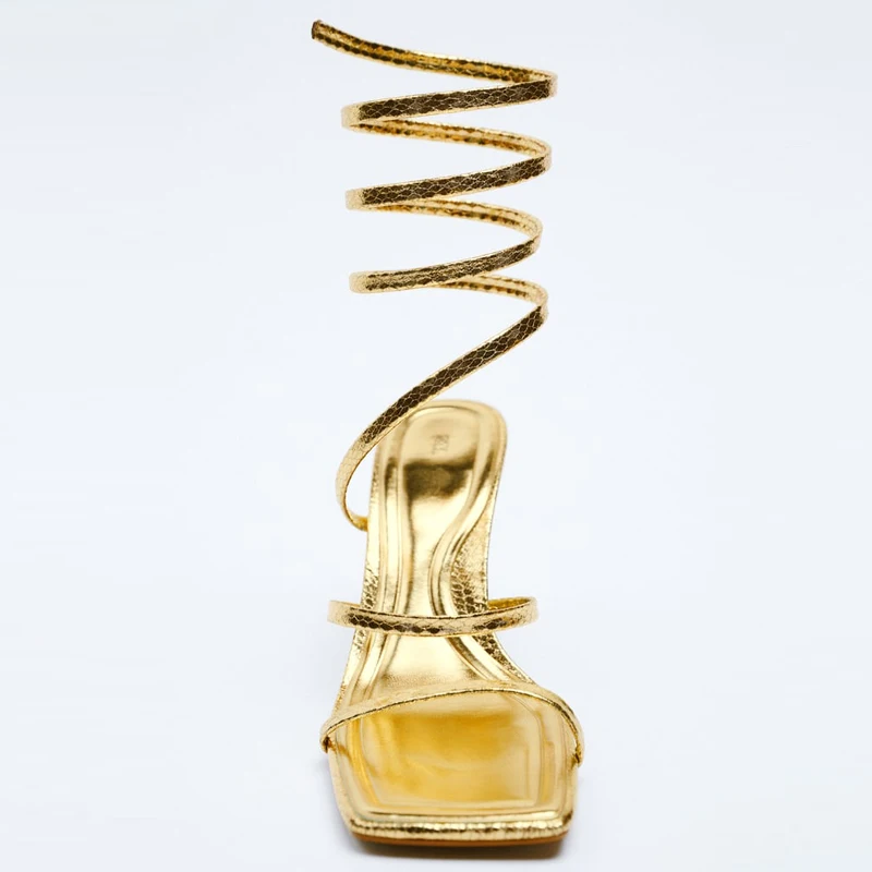 Женские босоножки на высоком каблуке шнуровке с открытым носком |