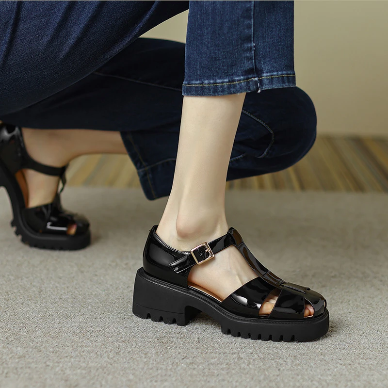 

Thick Bottomed Baotou 2022 Women's Summer High-heeled Retro Style Small Leather Shoes Woven Hollow One Line Button ROMAN SANDALS