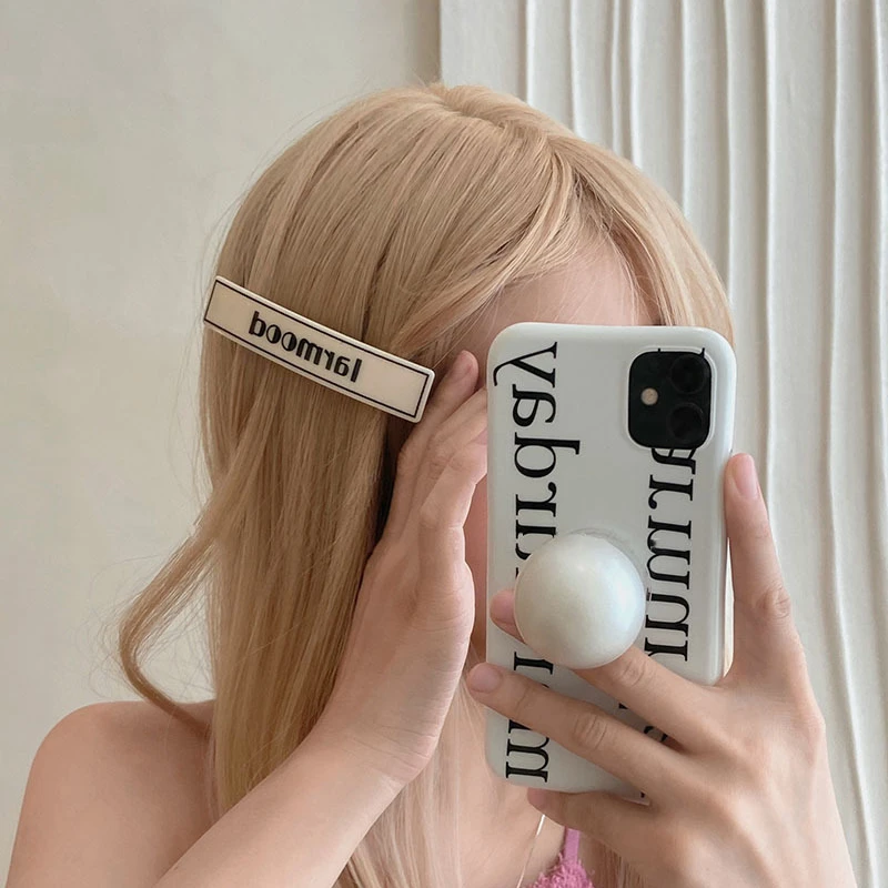 

French Vintage Square Letter Barrettes Hair Clip Women's New Acetic Acid Hairpin for Women Spring Clip Hair Accessories Headwear